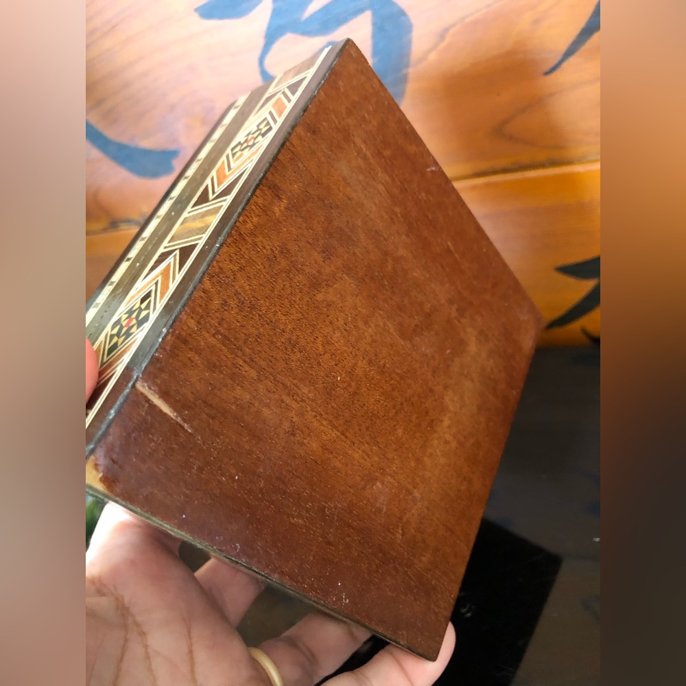 Japanese Storage Box - Picture 3 of 3